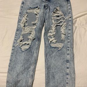 PacSun light wash ripped jeans